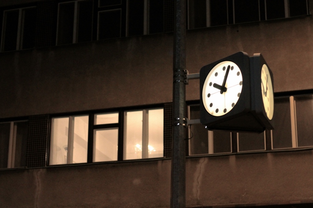 Local Time (On the photo:  (Urban photography) noc, praha)