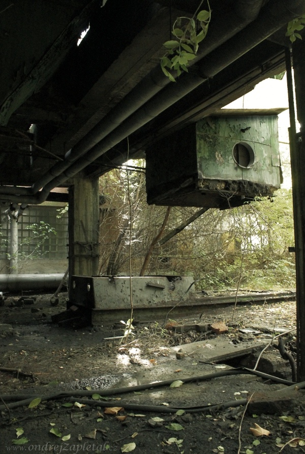 A Little Up-shed (On the photo:  industrial)